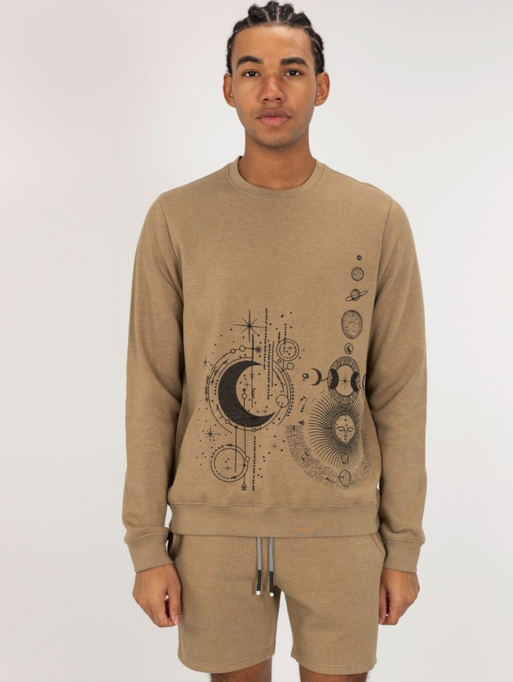 Blind Rooster
Embroidered Front Sweatshirt - Elmwood / Celestial